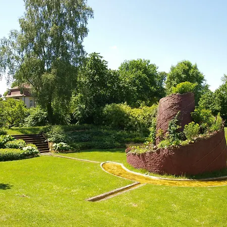 Schloss 4*